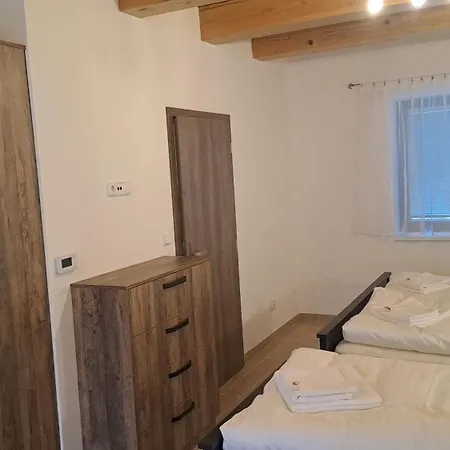 - Marsovice شقة نوفي ميستو نا مورافي