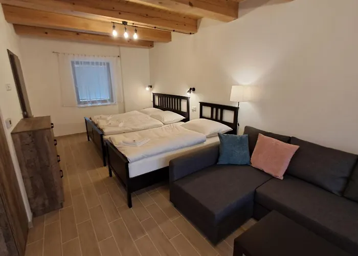 - Marsovice Apartment